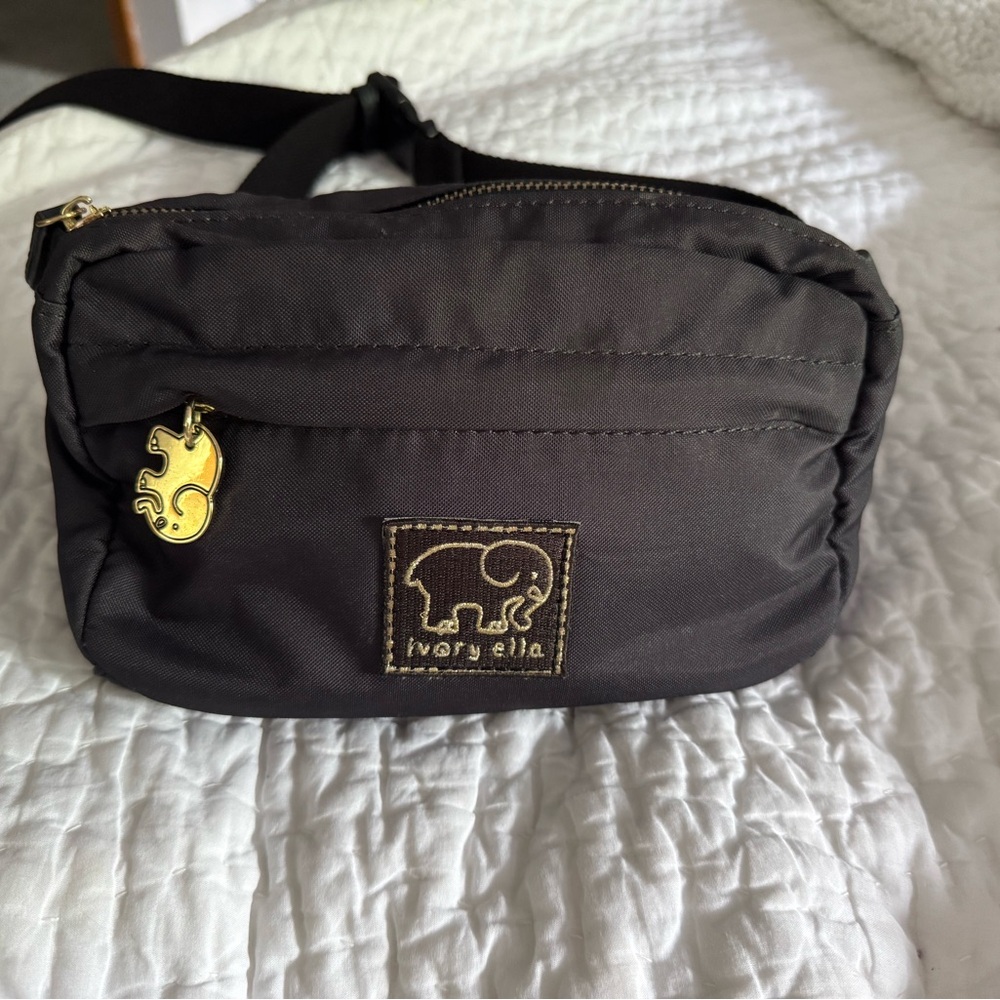 Ivory Ella Waist Bag with Gold Charm